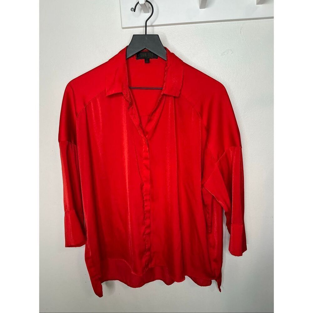 Truth Satin Oversized Top | Red in Small